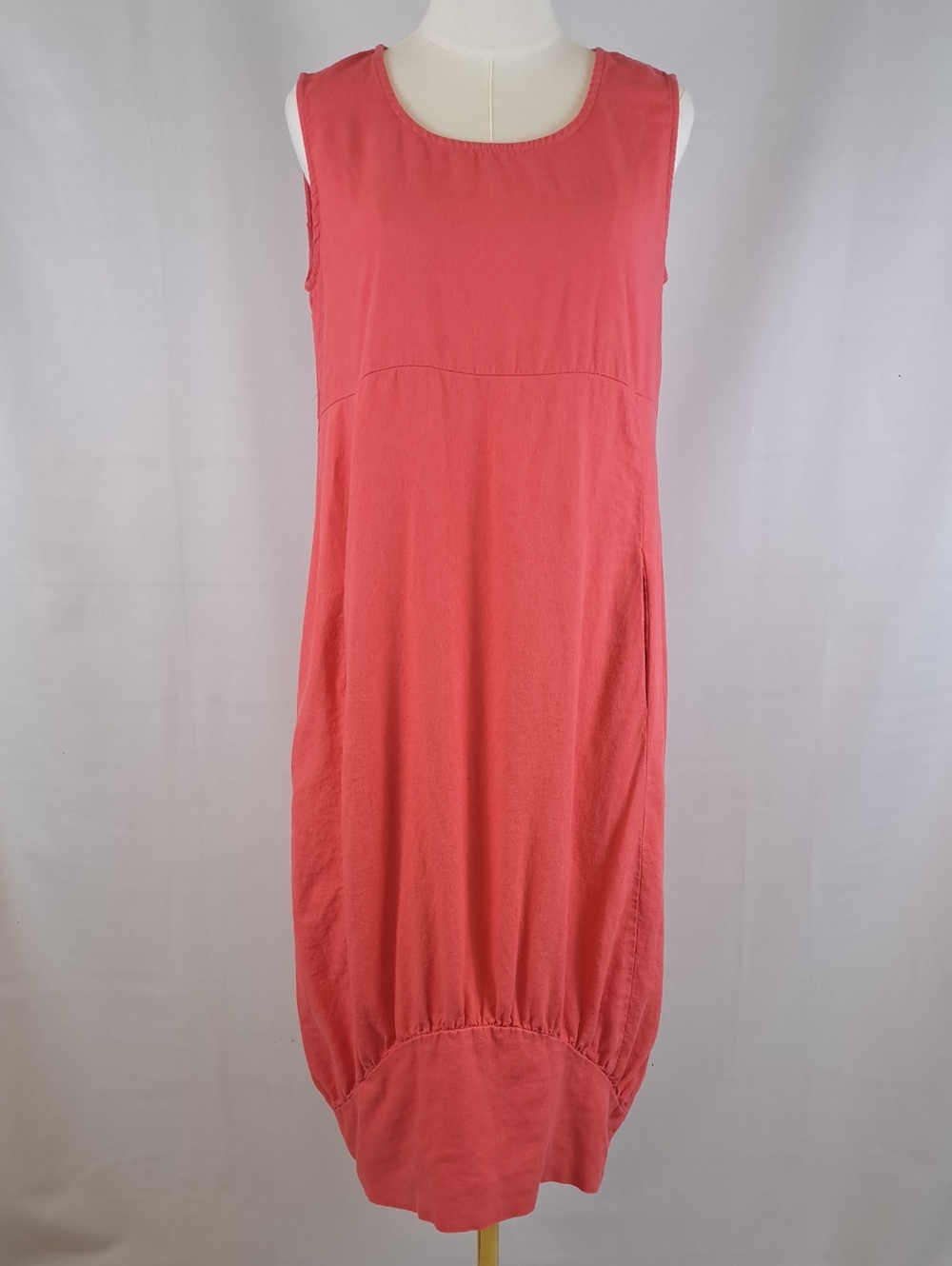 Sleeveless Coral Linen Blend Midi Dress with Gathered Hem Artsy Boho Lagenlook S